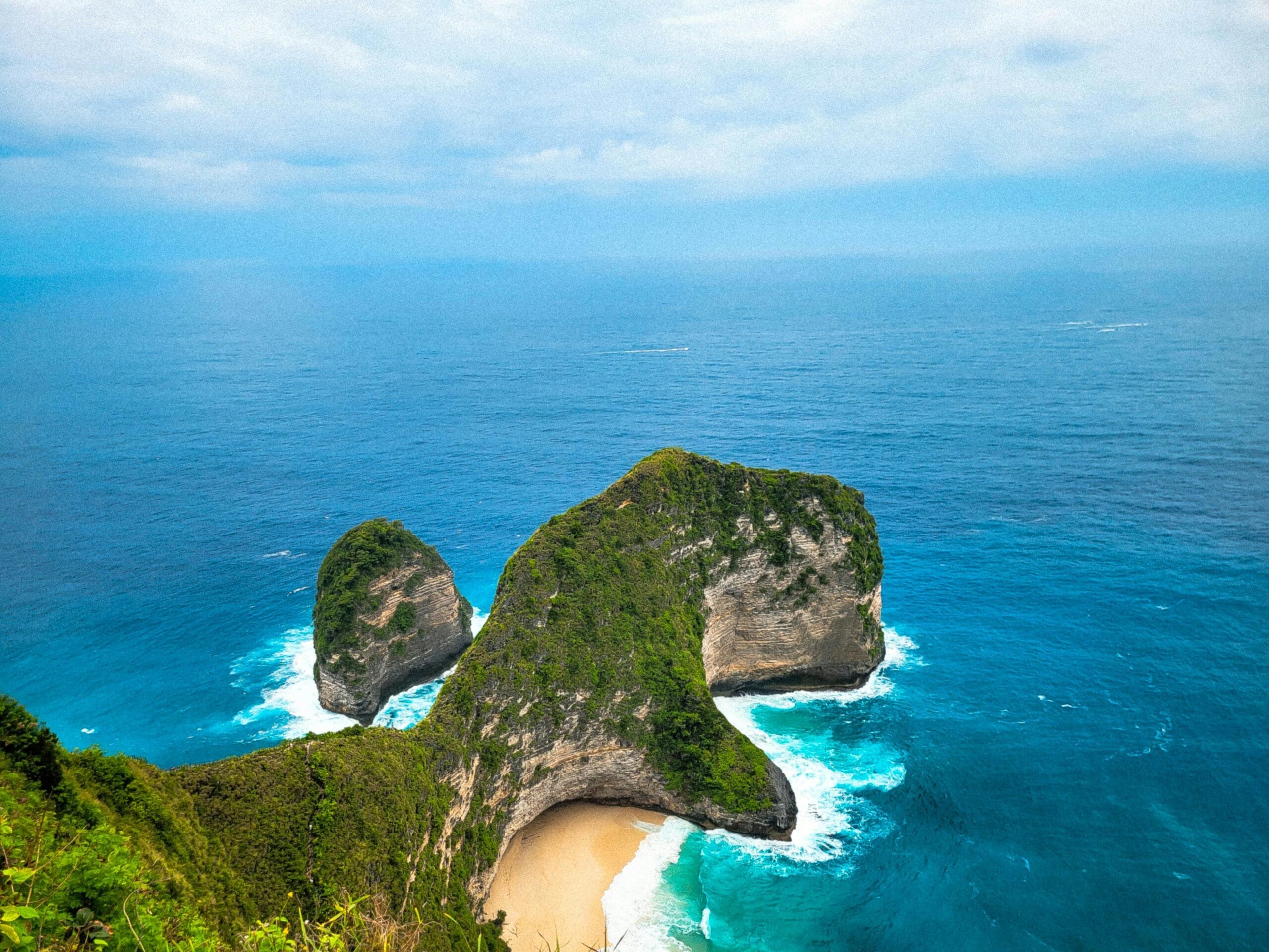 Indonesia KITAS vs. Business Visa – Which Path is Right for You